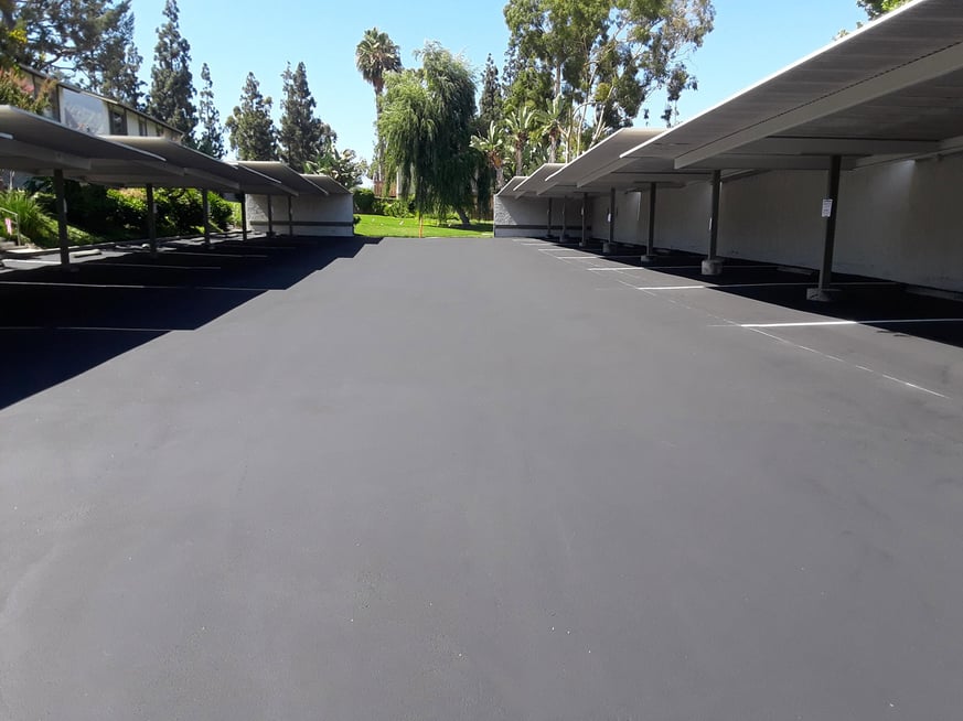How Long Should Asphalt Paving Last?